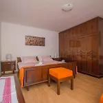 Dobrinj 1 Apartamento *