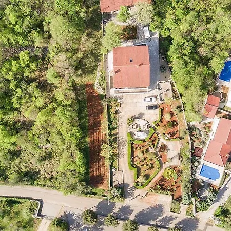 Dobrinj 1 شقة Klanice