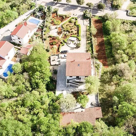 Apartman Apartment Dobrinj 1