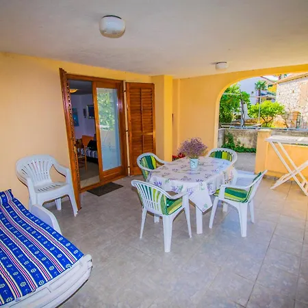 Lägenhet Apartment Dobrinj 1 Klanice