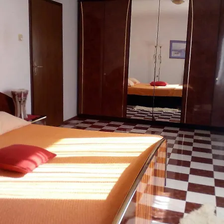 Apartment Dobrinj 1 * Klanice