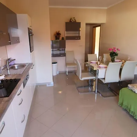 Lägenhet Apartment Dobrinj 1 Klanice