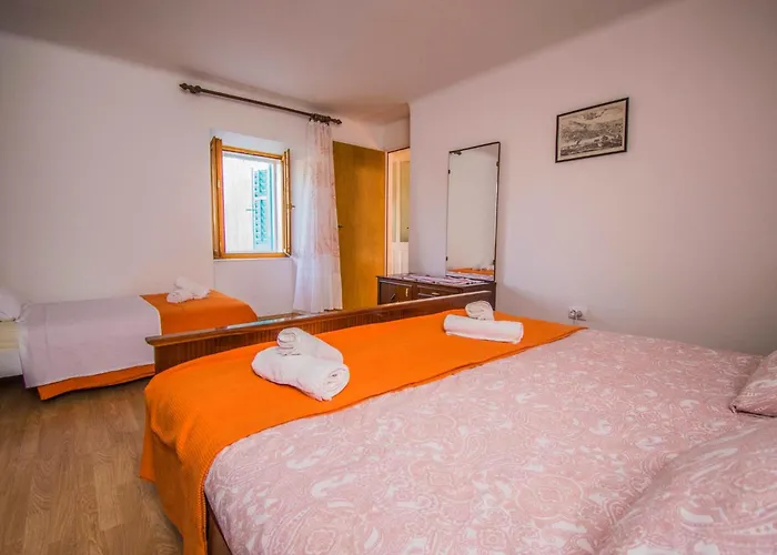 Dobrinj 1 Daire Klanice